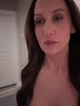 Fiona Kent  online show from March 15, 2025, 12:25 am