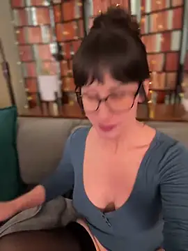 Snapshot of Fiona_Kent_ chatting on March 30, 2026, 8:54 pm Fiona Kent online show from March 30, 2026, 8:54 pm