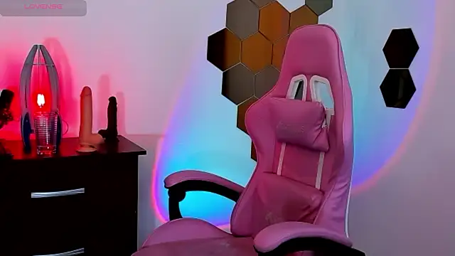 tastymeli online show from October 18, 2025, 10:23 pm