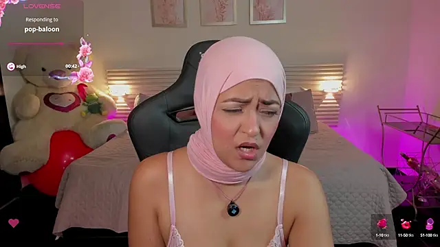 Snapshot of New_Arab_Kingdom chatting on October 4, 2025, 12:23 am New Arab Kingdom online show from October 4, 2025, 12:23 am