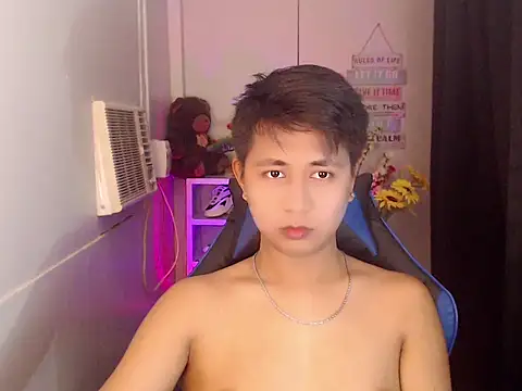 khael moreno online show from November 15, 2025, 6:01 pm