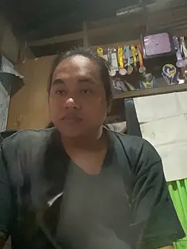 Snapshot of bettina_love chatting on April 17, 2026, 4:54 pm bettina love online show from April 17, 2026, 4:54 pm