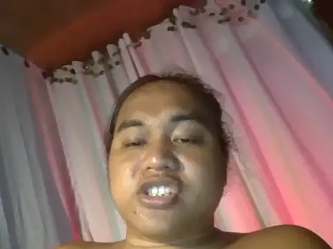 Snapshot of bettina_love chatting on April 30, 2026, 5:03 am bettina love online show from April 30, 2026, 5:03 am