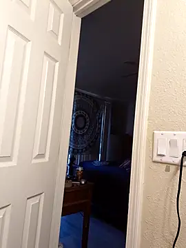 bootiebby online show from February 14, 2026, 8:53 pm