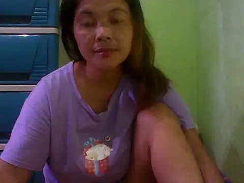 big tits24 online show from November 3, 2025, 11:30 pm