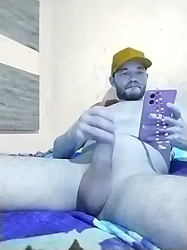 Snapshot of dottado05 chatting on February 4, 2025, 6:57 am dottado05 online show from February 4, 2025, 6:57 am