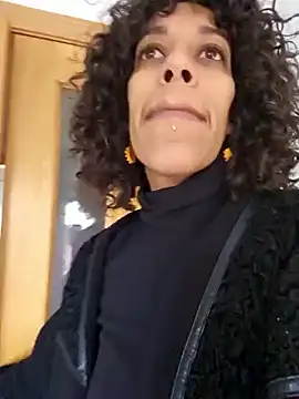 Goldenlace online show from February 20, 2026, 1:02 pm