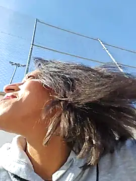 Goldenlace online show from February 26, 2025, 2:27 pm