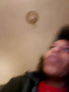 Goldenlace online show from March 17, 2025, 11:57 pm