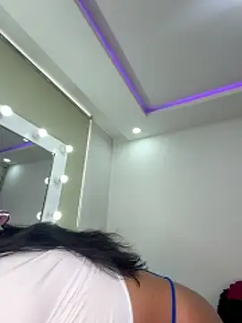 Snapshot of karlyn_angels chatting on May 25, 2026, 5:44 pm karlyn angels online show from May 25, 2026, 5:44 pm