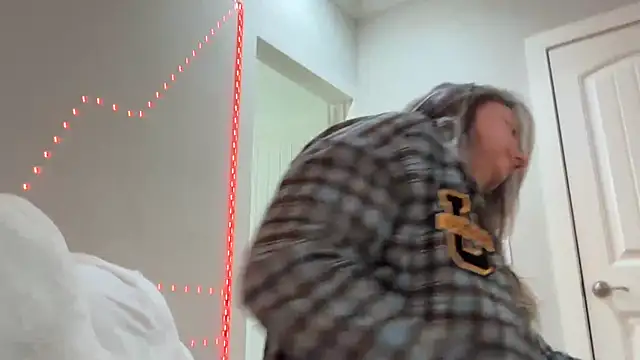 Vivian MayXxX online show from September 21, 2025, 6:46 pm