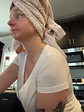 Vivian MayXxX online show from February 10, 2026, 7:24 pm