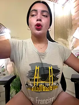 Snapshot of HotstuffCherrySummer chatting on October 17, 2025, 8:06 am HotstuffCherrySummer online show from October 17, 2025, 8:06 am