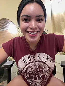 HotstuffCherrySummer online show from January 10, 2026, 10:32 am