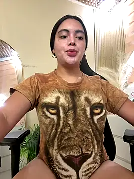 Snapshot of HotstuffCherrySummer chatting on October 19, 2025, 9:23 am HotstuffCherrySummer online show from October 19, 2025, 9:23 am