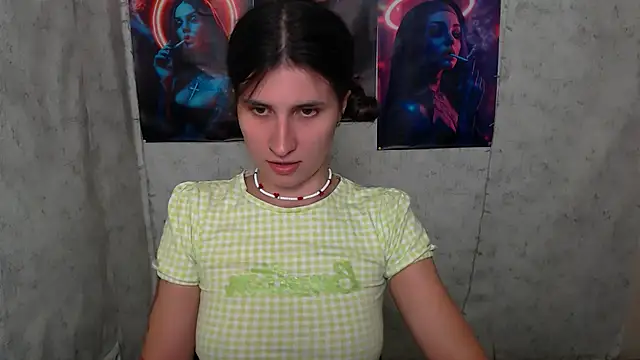 MaryEm976 online show from July 19, 2026, 9:39 am