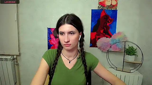 MaryEm976 online show from November 30, 2025, 12:17 pm