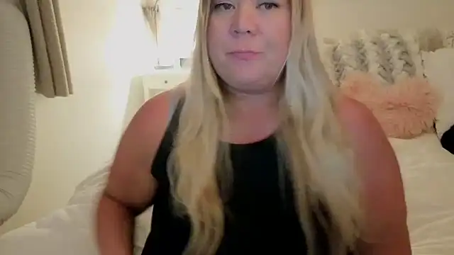 JESS LOVES online show from September 26, 2025, 2:18 am