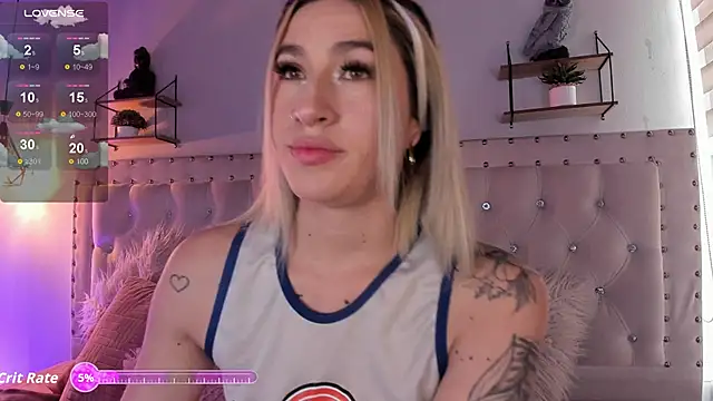 Atenea Klett  online show from March 18, 2026, 1:57 pm