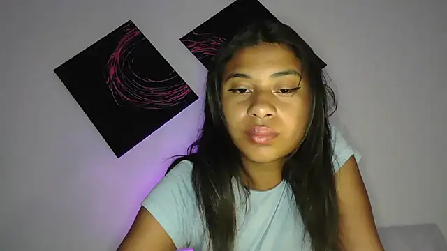 dark enchantress  online show from October 19, 2025, 8:55 pm