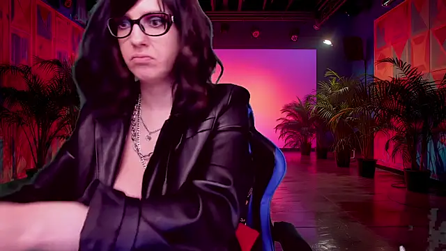 Snapshot of RoseBlooom chatting on October 15, 2025, 3:27 am RoseBlooom online show from October 15, 2025, 3:27 am