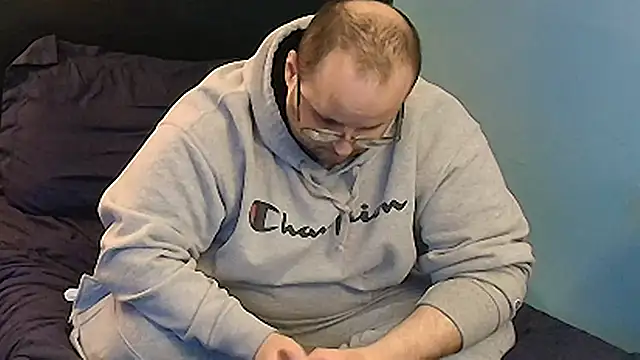 lefty15242 online show from March 17, 2025, 3:57 am