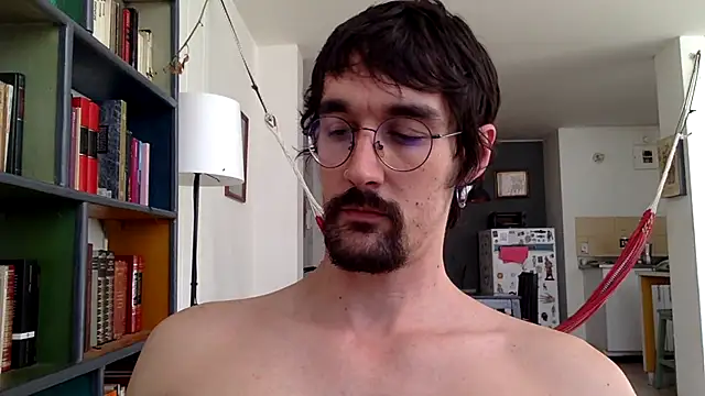 Snapshot of fazzbinderr chatting on November 2, 2025, 9:31 pm fazzbinderr online show from November 2, 2025, 9:31 pm