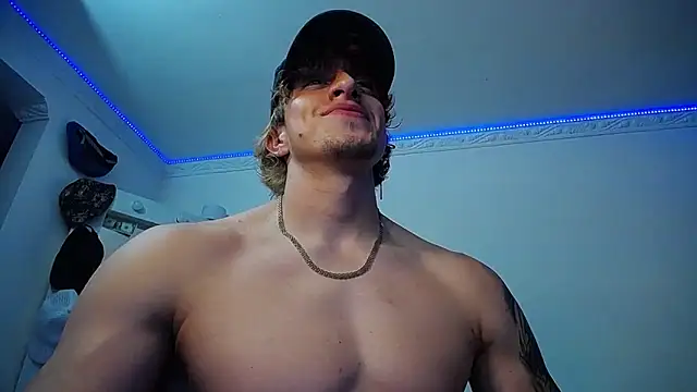 strongboy  online show from March 15, 2025, 5:30 am