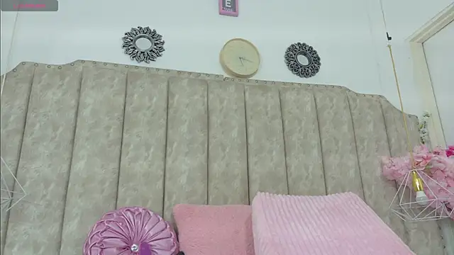 KendalStallyon online show from September 13, 2025, 2:06 pm