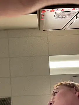 cinnatitties online show from November 3, 2025, 5:49 pm