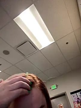 cinnatitties online show from September 25, 2025, 3:18 pm