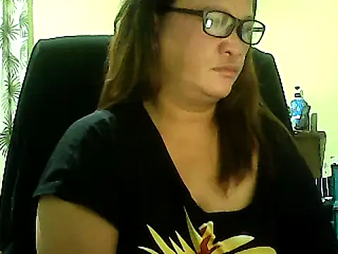 hott scarlett online show from March 21, 2025, 8:08 pm