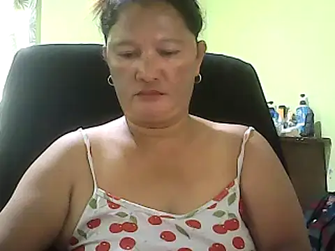 hott scarlett online show from March 13, 2025, 3:00 am