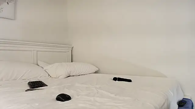 xxxvibesxo online show from February 10, 2025, 12:30 am