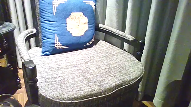 pierre5004 online show from February 6, 2026, 2:35 pm