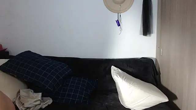 Snapshot of maya_hottt chatting on March 3, 2025, 9:24 am maya hottt online show from March 3, 2025, 9:24 am