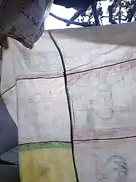 Snapshot of K-27 chatting on November 7, 2025, 7:13 am K-27 online show from November 7, 2025, 7:13 am