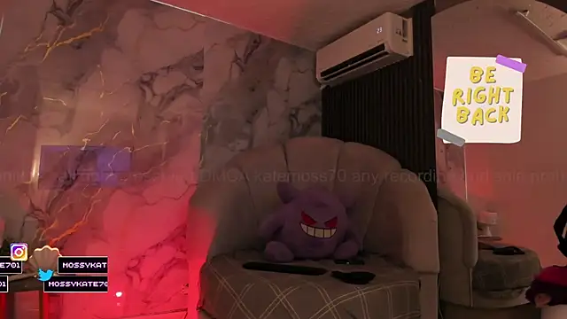 Katemoss70 online show from April 15, 2026, 12:32 pm