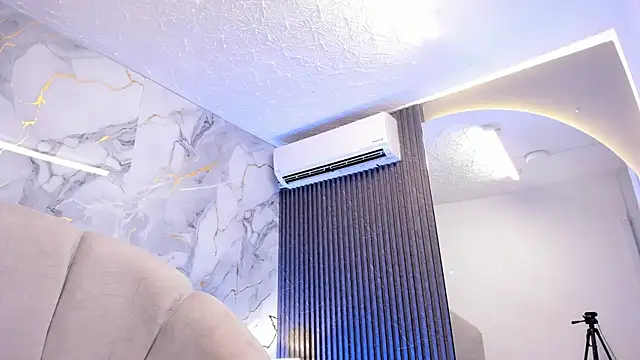 Snapshot of Katemoss70 chatting on March 20, 2025, 12:11 pm Katemoss70 online show from March 20, 2025, 12:11 pm