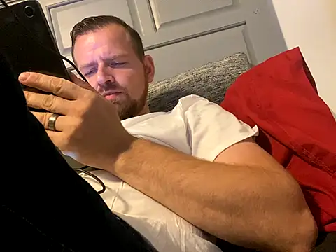 blueeyes3W online show from December 2, 2024, 4:15 pm