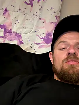 blueeyes3W online show from November 24, 2025, 7:52 am