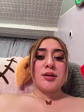 Snapshot of Sam_Thompsoon_ chatting on March 3, 2025, 5:37 am Sam Thompsoon online show from March 3, 2025, 5:37 am