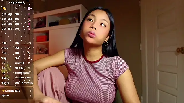 venusangelicxx online show from March 28, 2026, 11:06 pm