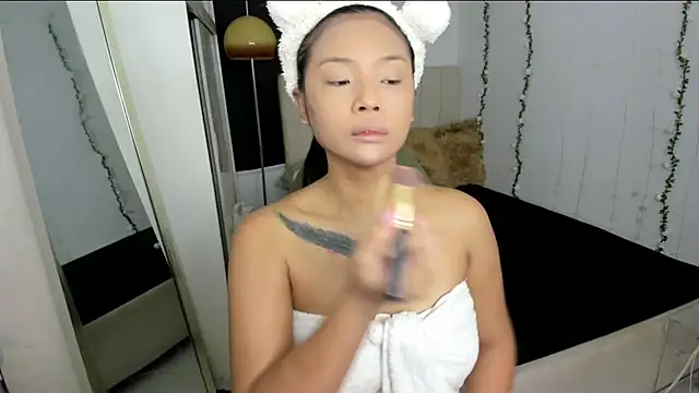 venusangelicxx online show from September 14, 2025, 8:42 pm