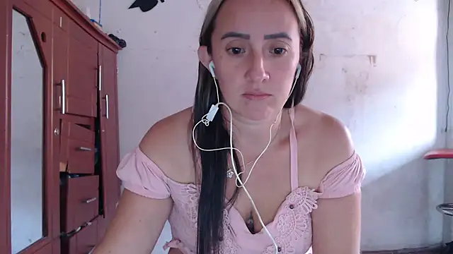 DeepAnal07 online show from April 18, 2026, 7:58 pm