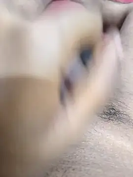 Aaryans69 online show from September 24, 2025, 7:04 am