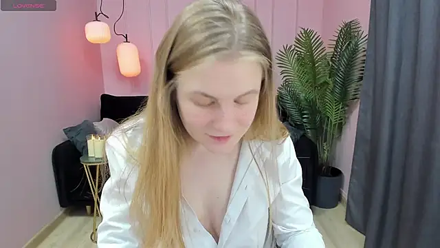 JadeSoft online show from February 5, 2025, 8:35 pm