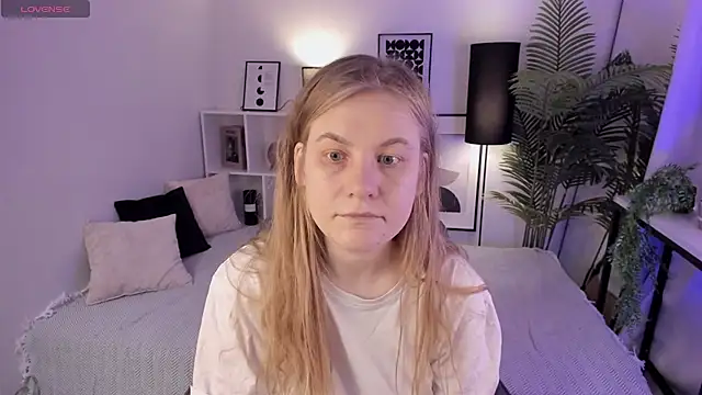 JadeSoft online show from March 8, 2025, 8:46 pm