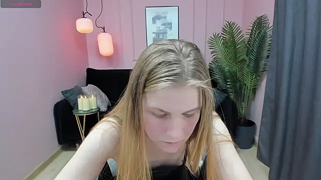 JadeSoft online show from February 6, 2025, 2:44 am