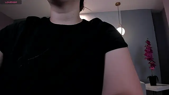 MartinnaBonnet online show from February 27, 2025, 10:33 am